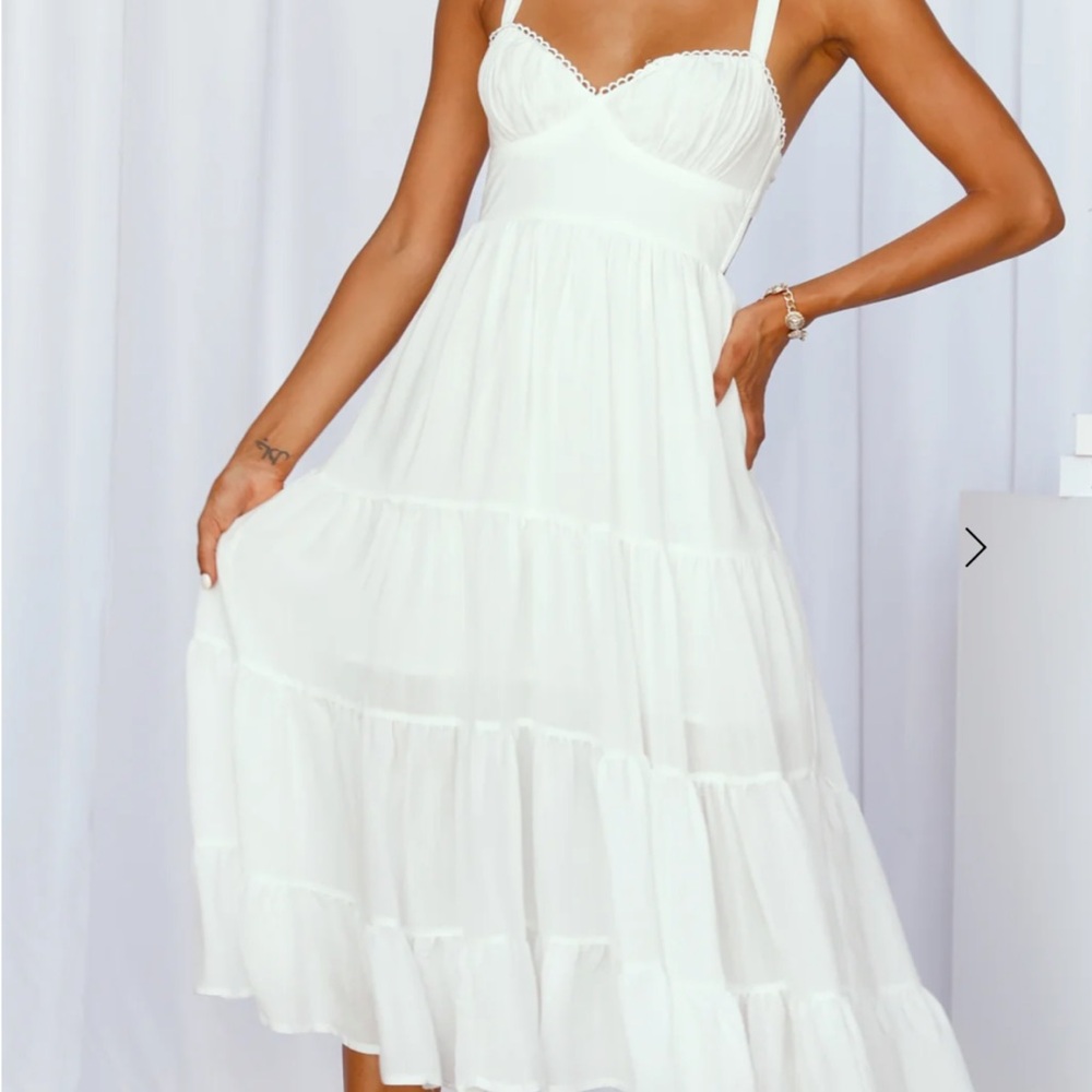 Hello Molly Midi Dress - white